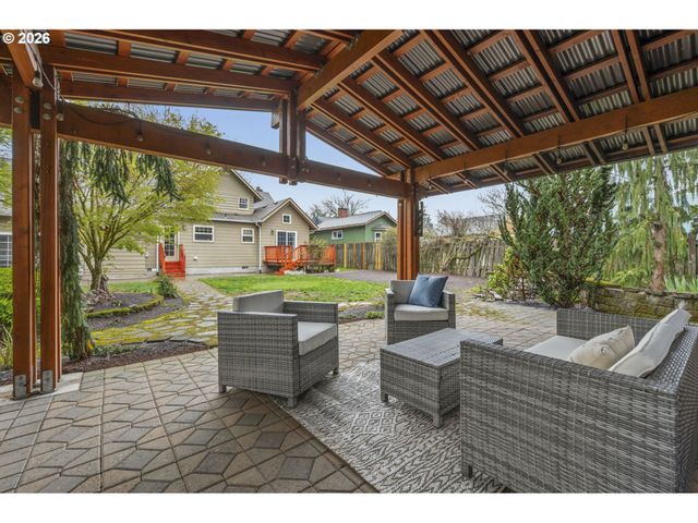 2944 Se 115TH Ave, Portland, OR 97266