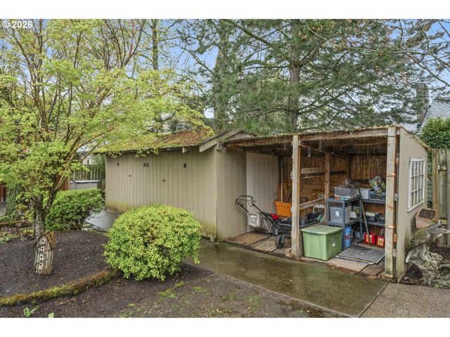 2944 Se 115TH Ave, Portland, OR 97266