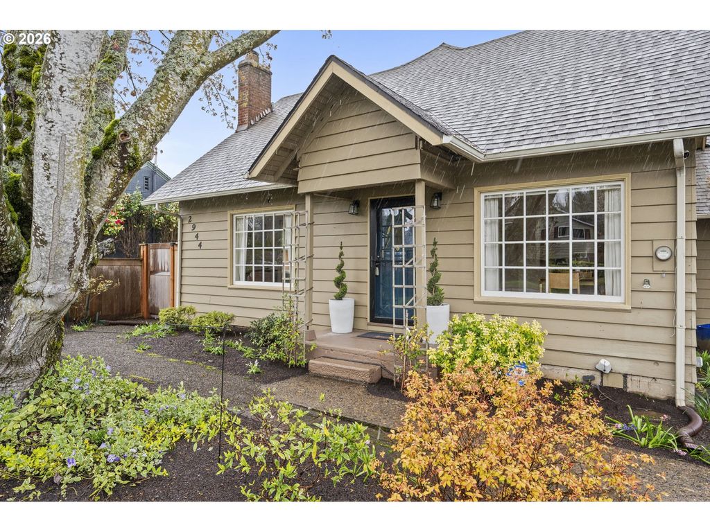 2944 Se 115TH Ave, Portland, OR 97266