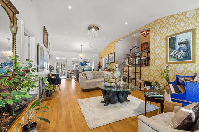 1051 NE 86th St, Miami, FL 33138