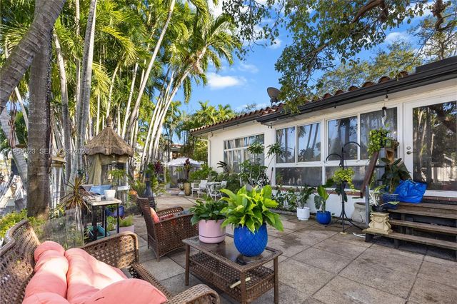 1051 NE 86th St, Miami, FL 33138