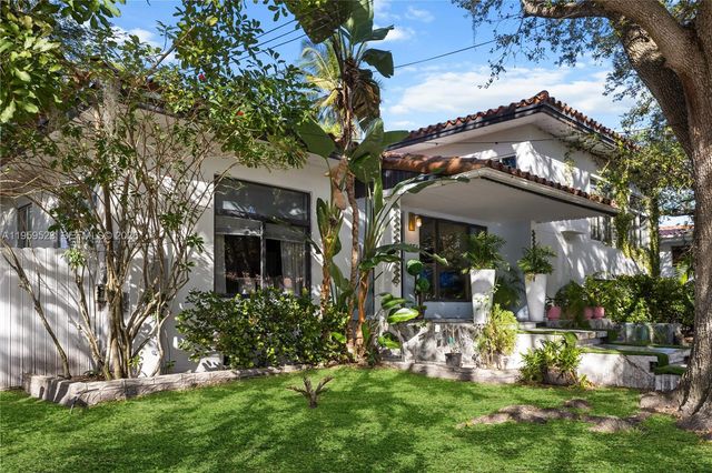 1051 NE 86th St, Miami, FL 33138