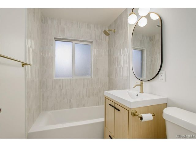 3056 S Galapago St, Englewood, CO 80110