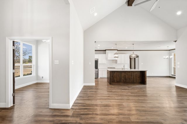 1045 Churchill Lane, Millsap, TX 76066