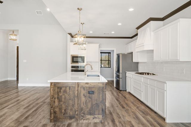 1045 Churchill Lane, Millsap, TX 76066