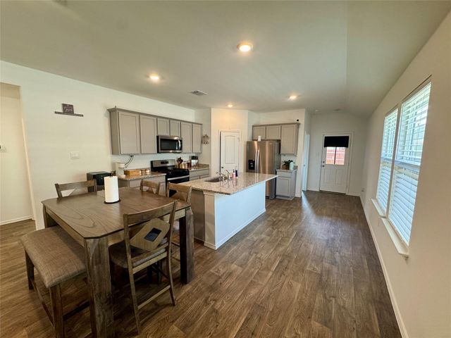 120 Gerasa DR, Uhland, TX 78640