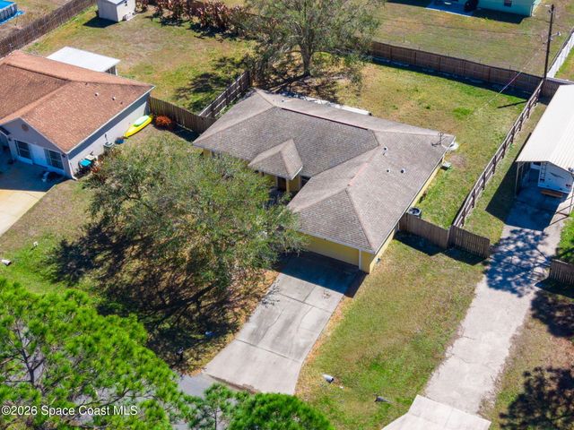 1120 Savannah Street SE, Palm Bay, FL 32909