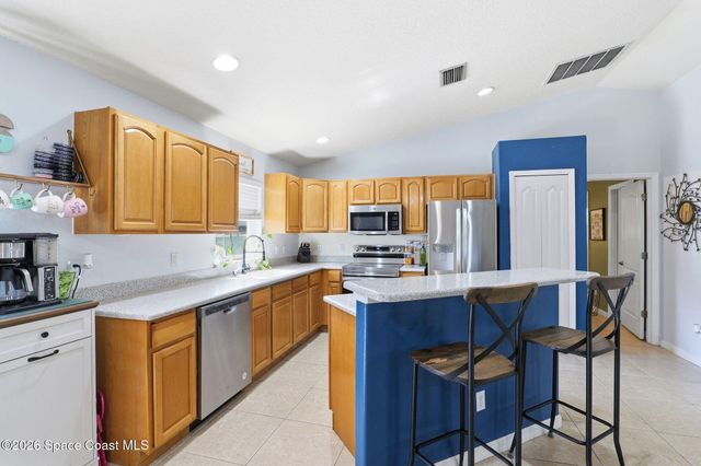 1120 Savannah Street SE, Palm Bay, FL 32909