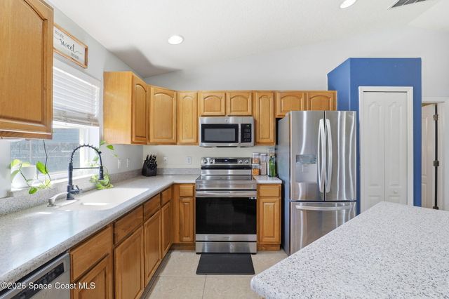 1120 Savannah Street SE, Palm Bay, FL 32909