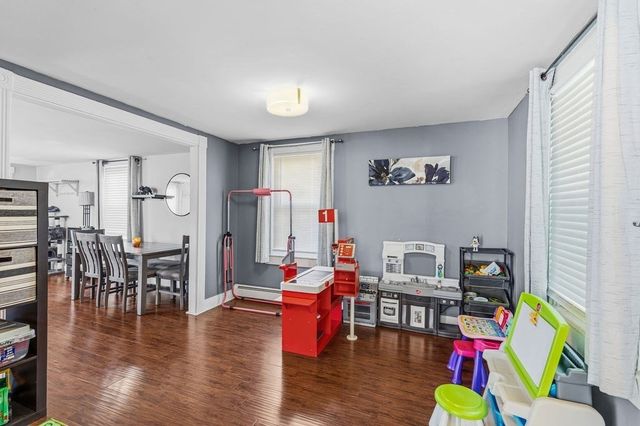 38 Liberty St, New Bedford, MA 02740