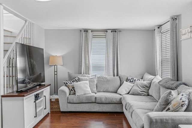 38 Liberty St, New Bedford, MA 02740