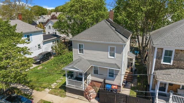 38 Liberty St, New Bedford, MA 02740