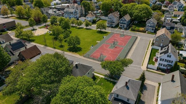 38 Liberty St, New Bedford, MA 02740