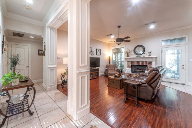 109 Southern Pine Place, Mabank, TX 75156
