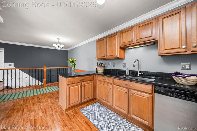 2671 Roundtree Drive Roundtree Drive 4, Troy, MI 48083