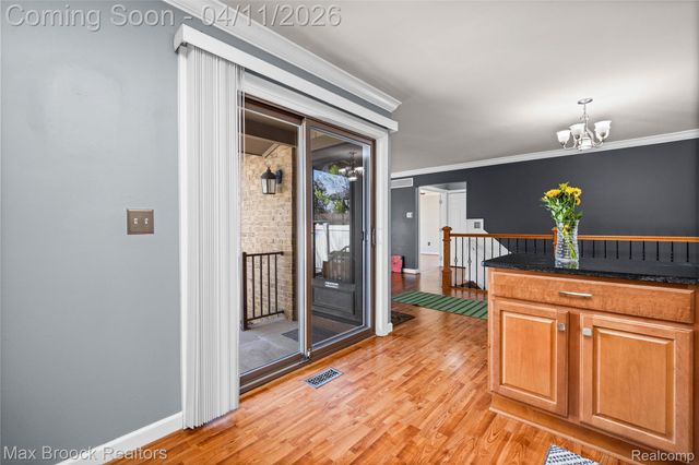2671 Roundtree Drive Roundtree Drive 4, Troy, MI 48083