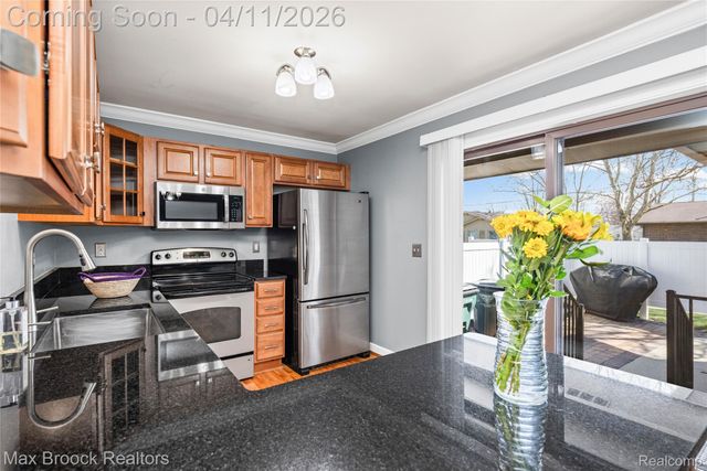 2671 Roundtree Drive Roundtree Drive 4, Troy, MI 48083