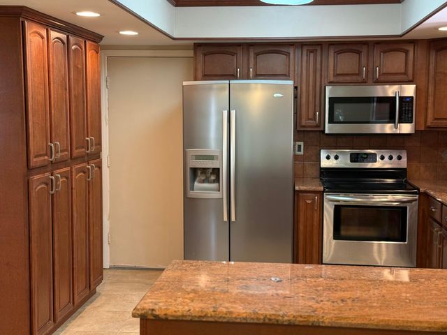 337 Knob Hill Boulevard, Boca Raton, FL 33431