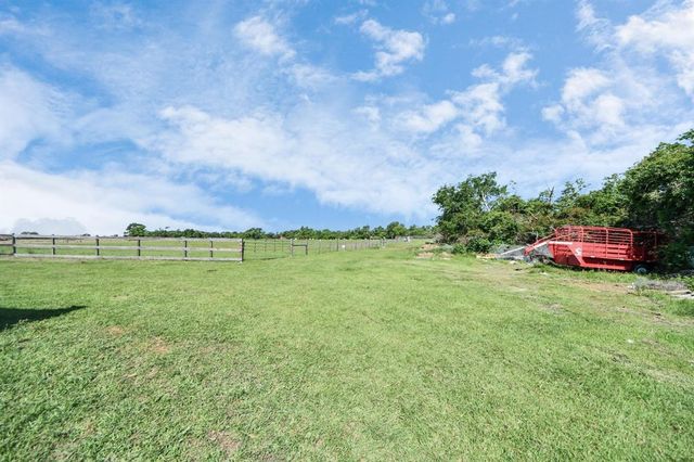 17725 Cochran Road, Hempstead, TX 77445