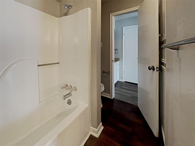 6737 Tournament Drive, Houston, TX 77069