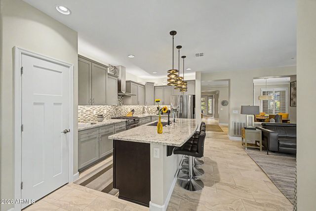 13175 W LONE TREE Trail, Peoria, AZ 85383