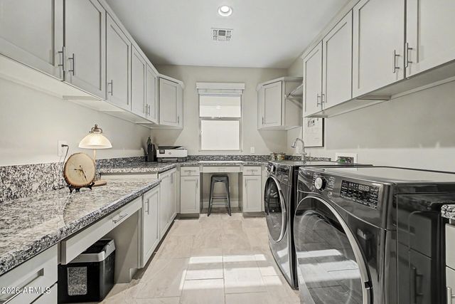 13175 W LONE TREE Trail, Peoria, AZ 85383