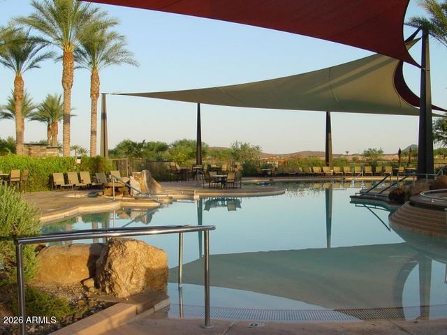 13175 W LONE TREE Trail, Peoria, AZ 85383