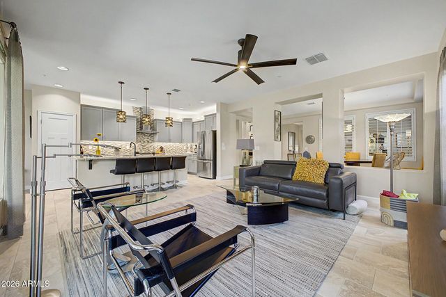 13175 W LONE TREE Trail, Peoria, AZ 85383