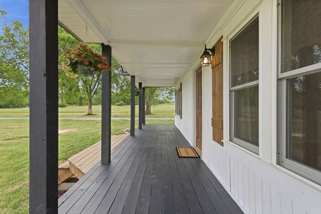 1142 Miller Rd, Lewisburg, TN 37091