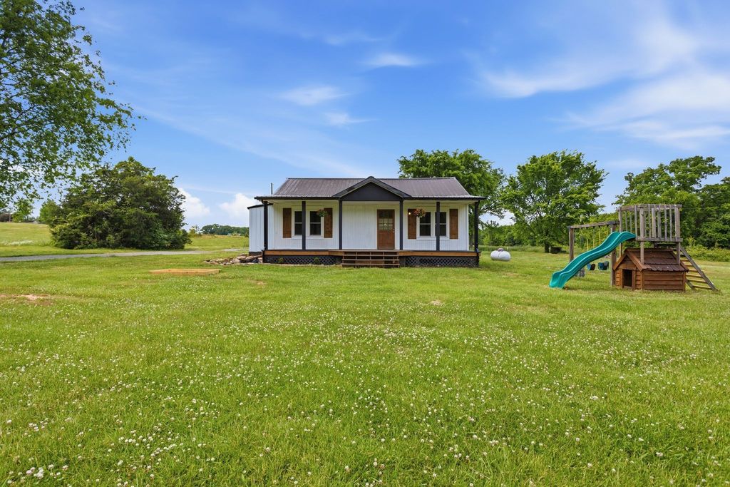 1142 Miller Rd, Lewisburg, TN 37091
