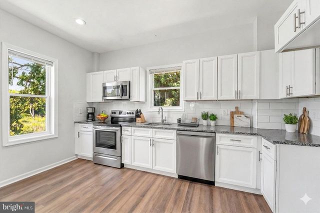 1131 PARKER ST, Chester, PA 19013
