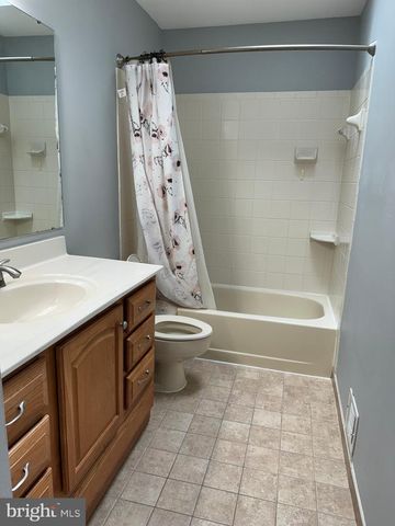 12859 VALLEYWOOD DR, Woodbridge, VA 22192