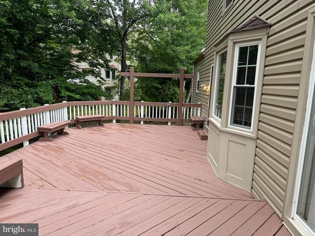 12859 VALLEYWOOD DR, Woodbridge, VA 22192