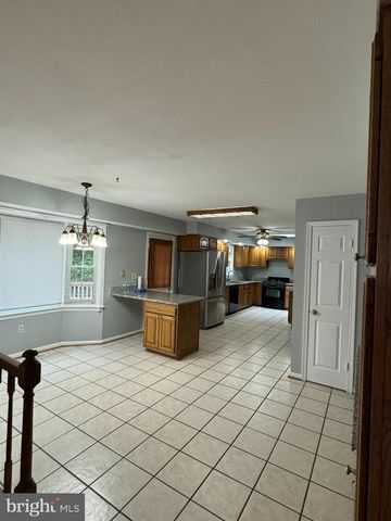 12859 VALLEYWOOD DR, Woodbridge, VA 22192