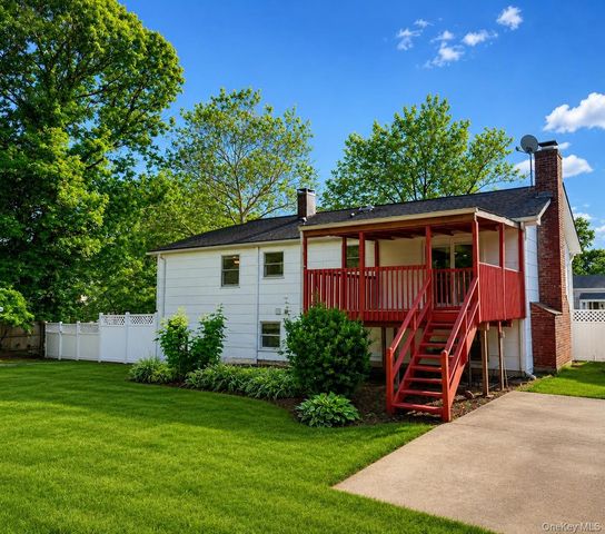 27 Wedgewood Drive, Coram, NY 11727