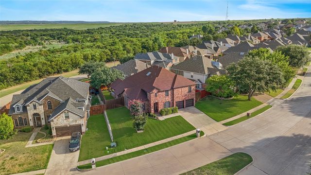 663 E Sandra Lane, Grand Prairie, TX 75052