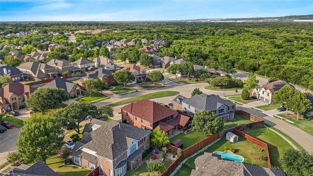 663 E Sandra Lane, Grand Prairie, TX 75052