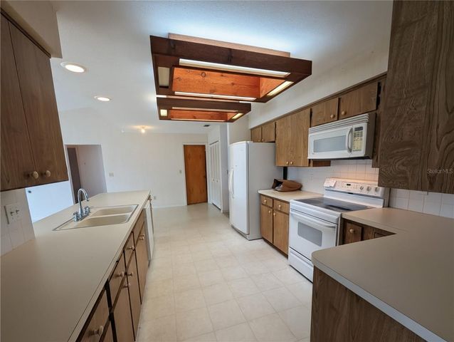 7006 120TH STREET, Seminole, FL 33772