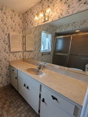 7006 120TH STREET, Seminole, FL 33772
