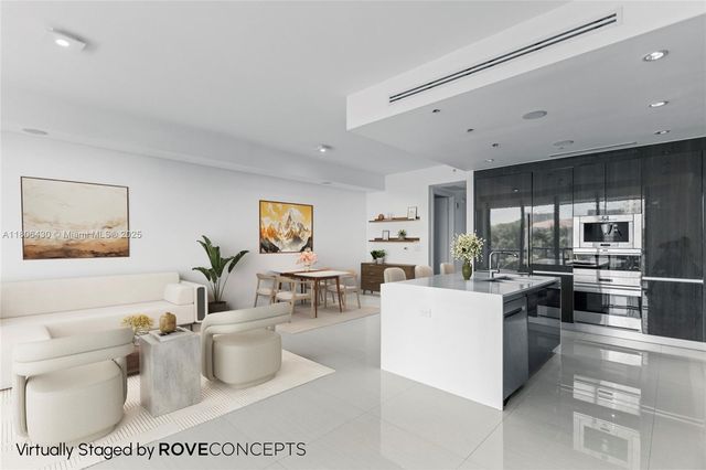 3250 NE 188th St 203, Aventura, FL 33180