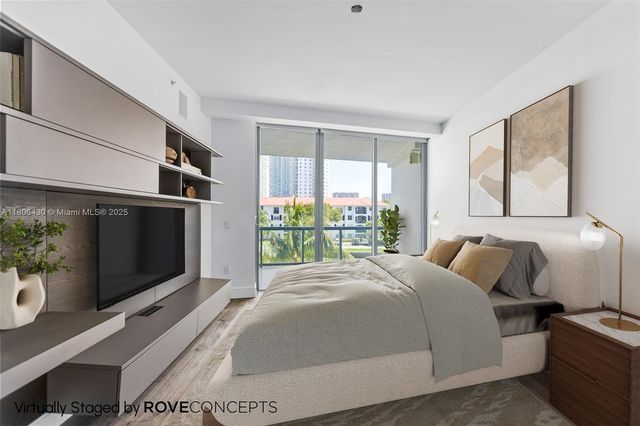 3250 NE 188th St 203, Aventura, FL 33180