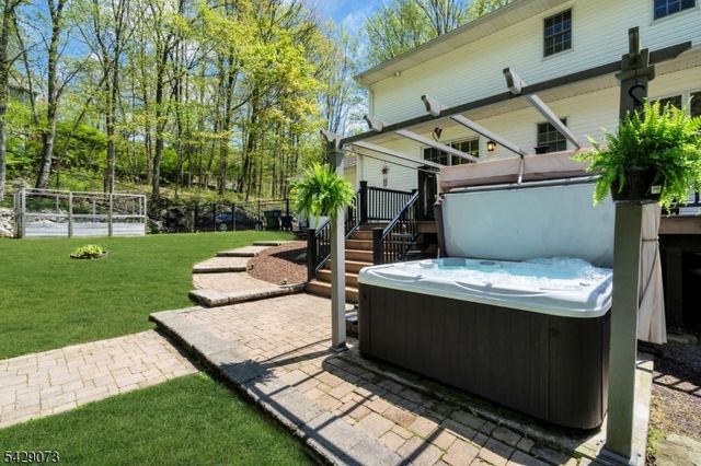 89 Catswamp Rd, Allamuchy Twp., NJ 07840