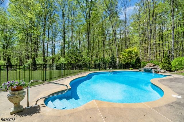 89 Catswamp Rd, Allamuchy Twp., NJ 07840