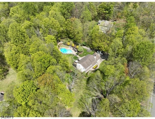 89 Catswamp Rd, Allamuchy Twp., NJ 07840