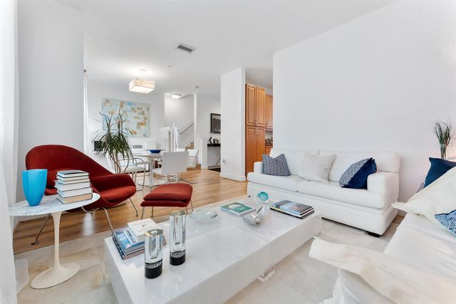 638 NW 38th Circle, Boca Raton, FL 33431