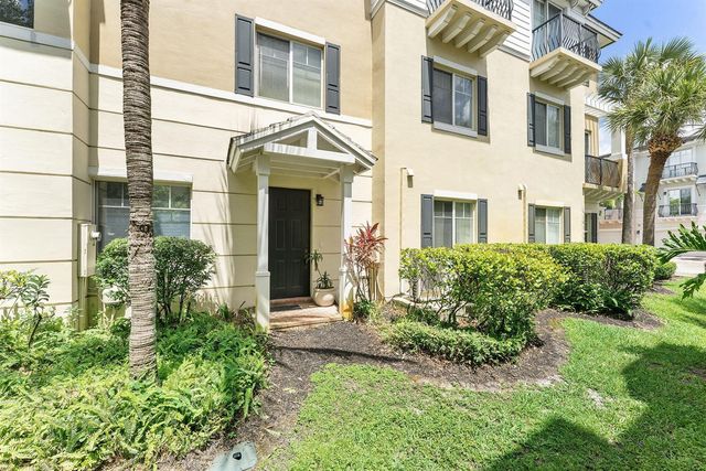638 NW 38th Circle, Boca Raton, FL 33431