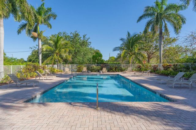 638 NW 38th Circle, Boca Raton, FL 33431