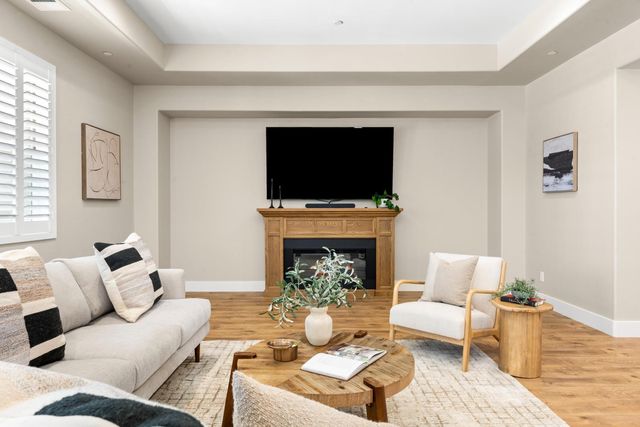 5121 Ridgevine Way, Fair Oaks, CA 95628