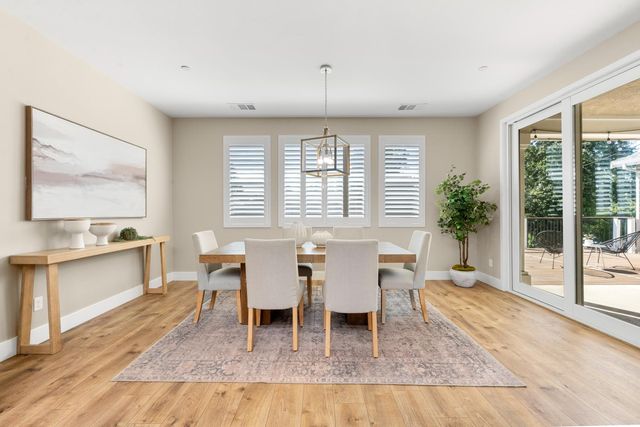 5121 Ridgevine Way, Fair Oaks, CA 95628