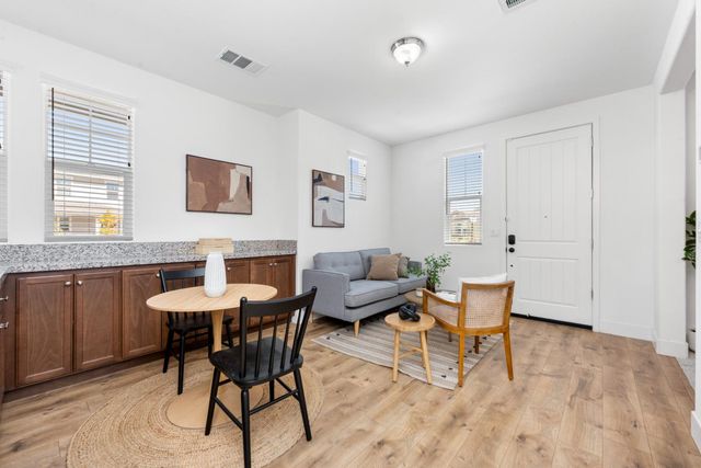 5121 Ridgevine Way, Fair Oaks, CA 95628